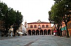 immagine Piazza Costituente e il Palazzo comunale